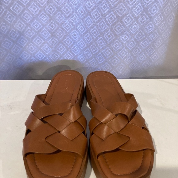 Pilcro Woven Slide Sandals - Picture 6 of 10